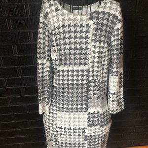 Venus dress.  Gray and white